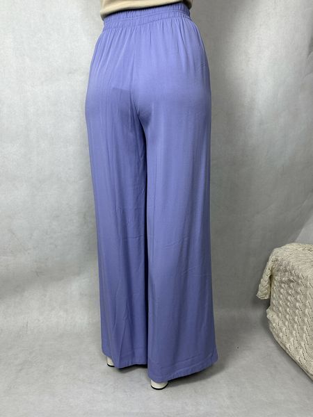 Женские свободные брюки с поясом на резинке голубые Modna KAZKA MKAZ6446-71 6446-71 фото