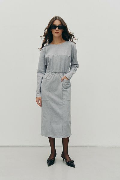 Теплое платье миди с брошью серое Modna KAZKA MKRM4217-3 MKRM4217-3 фото