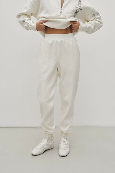 Женский тёплый костюм с оригинальной вышивкой RICA MARE MKRM4207 MKRM4207 фото