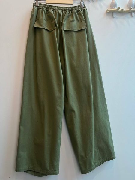 Жіночі штани-банани oversize на резинці KAPTSOVA MKKS060234 MKKS060234 фото