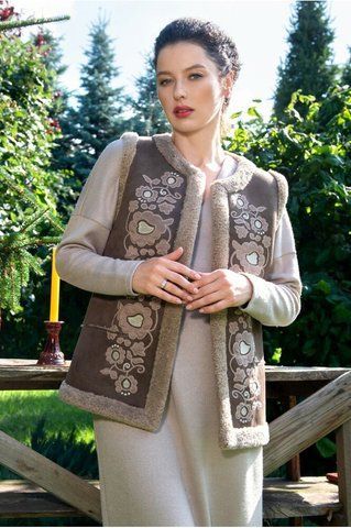 Жіночий жилет із екодубляжу з вишивкою MKSMV140-535 SEAM MKSMV140-535 фото